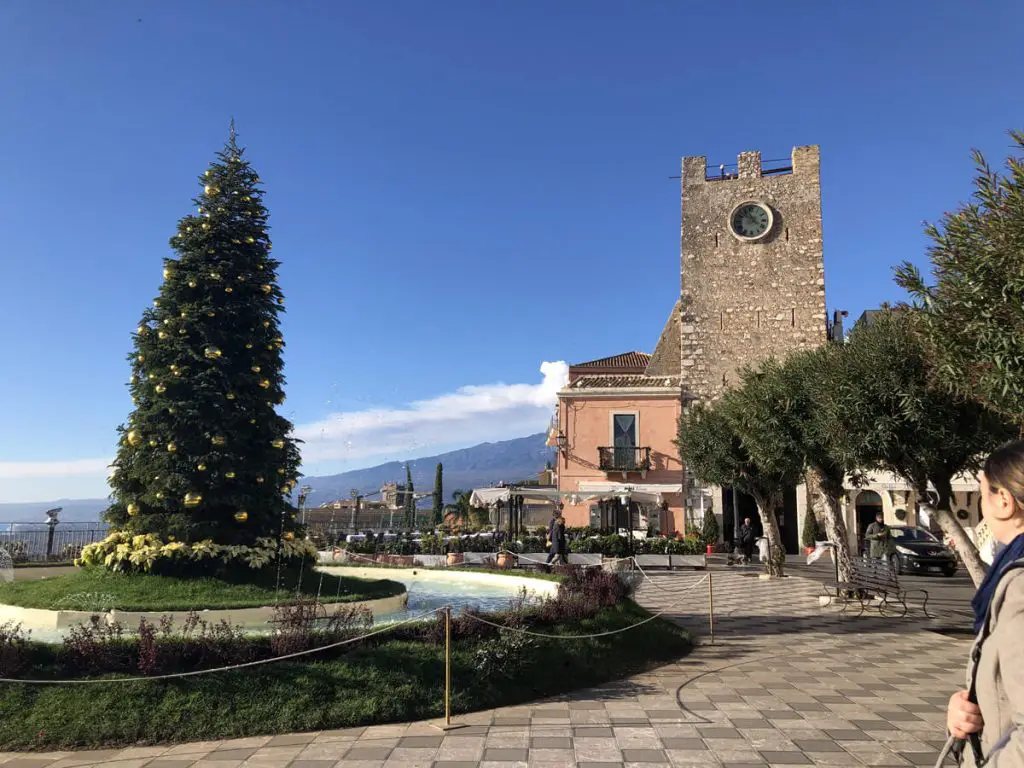 Christmas tree in Piazza Duomo Taormina