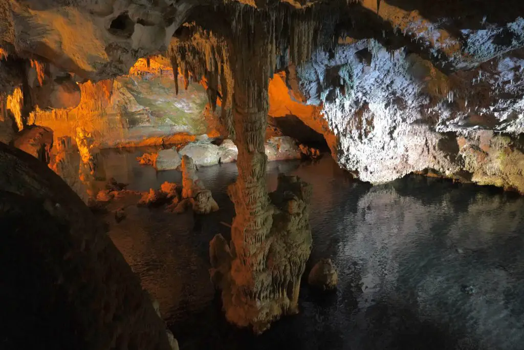 Neptunes Grotto