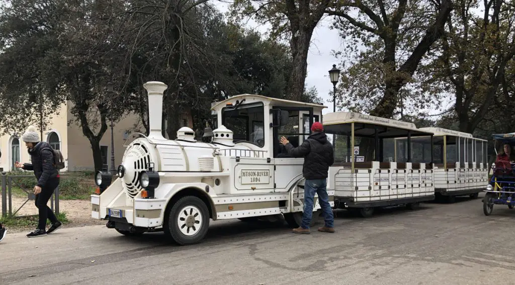 Tourist Train Villa Borghese