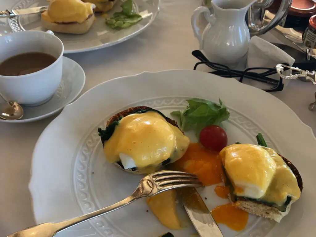 Eggs Benedict - Luxury holiday in Sicily