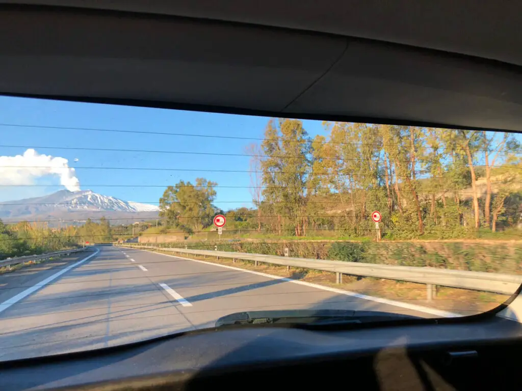 Crossing Sicily by car