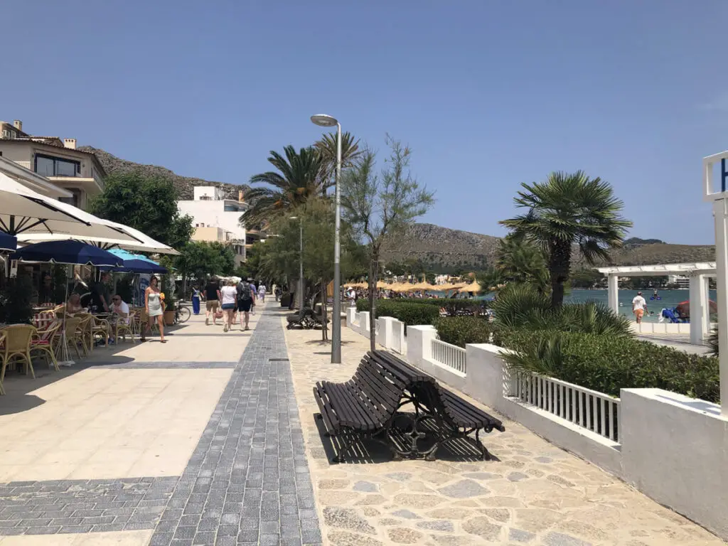 Port de Pollenca promenade